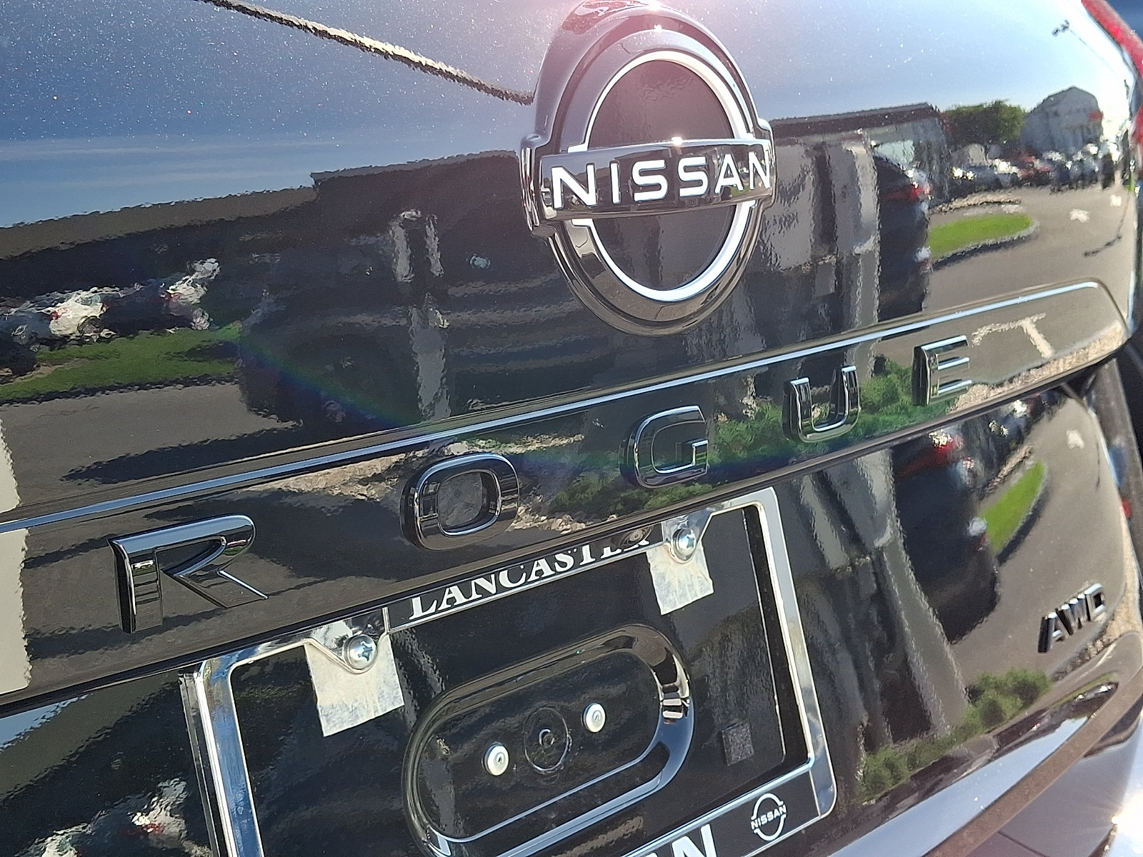 New 2026 Nissan Rogue Dark Armor AWD/4WD image 6
