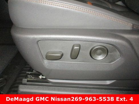 New 2026 GMC Sierra 1500 AT4 w/ AT4 Premium Package image 20