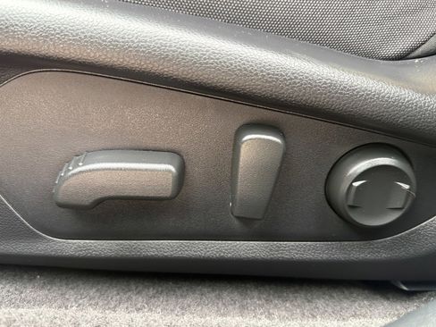 Certified 2025 Subaru Crosstrek 2.5i Sport w/ Crosstrek Mirror Package image 25