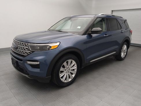 Used 2020 Ford Explorer Limited AWD/4WD image 2