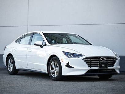Used 2023 Hyundai Sonata SE w/ Cargo Package