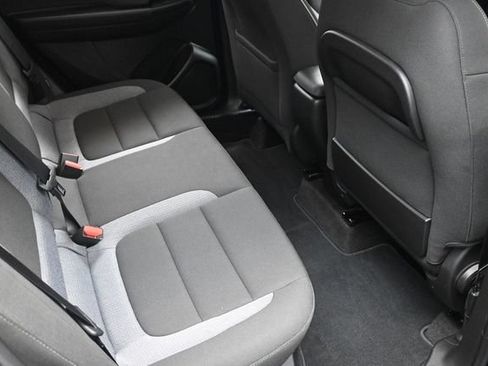 Used 2023 Chevrolet TrailBlazer LT FWD image 34