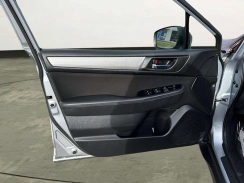 Used 2018 Subaru Outback 2.5i Premium image 9