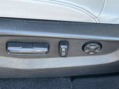 Used 2022 Honda CR-V Touring image 24