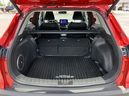 Used 2023 Toyota Corolla Cross XLE image 26