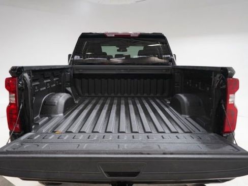 Used 2024 Chevrolet Silverado 2500 Custom w/ Custom Value Package image 30