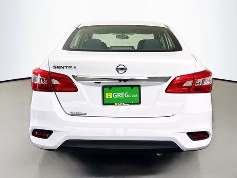 Used 2019 Nissan Sentra S image 8