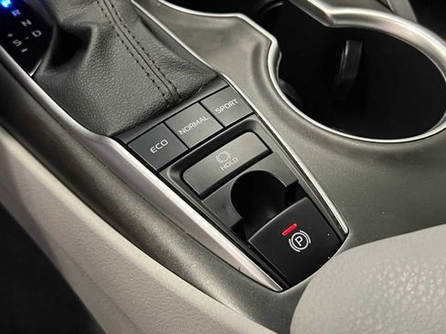Certified 2023 Toyota Camry LE image 27