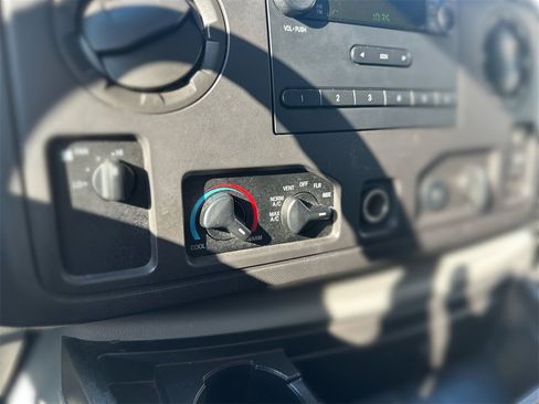 Used 2012 Ford E-250 and Econoline 250 w/ PWR Group image 16