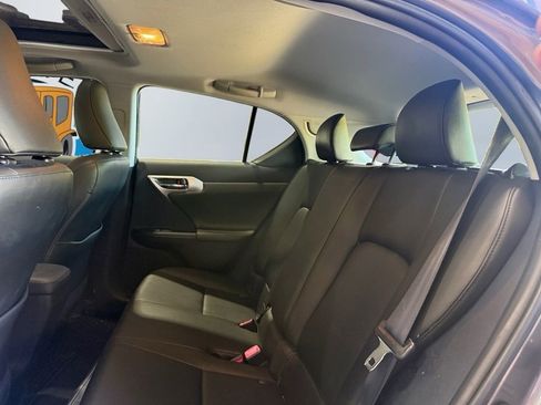 Used 2012 Lexus CT 200h Premium FWD image 17
