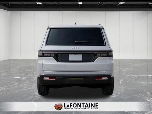 New 2026 Jeep Grand Wagoneer Limited AWD/4WD image 7