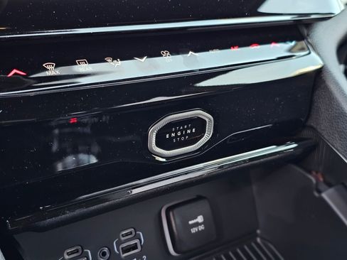 New 2026 Jeep Grand Cherokee Altitude RWD image 12