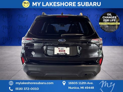 Certified 2025 Subaru Forester Premium AWD/4WD image 10