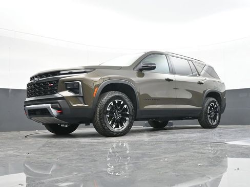 Used 2024 Chevrolet Traverse Z71 w/ Enhanced Driving Package image 52