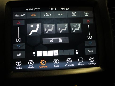 Used 2022 Jeep Cherokee Trailhawk w/ Comfort/Convenience Group AWD/4WD image 23