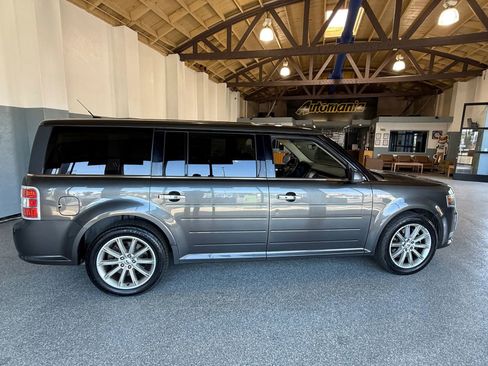 Used 2019 Ford Flex Limited image 8