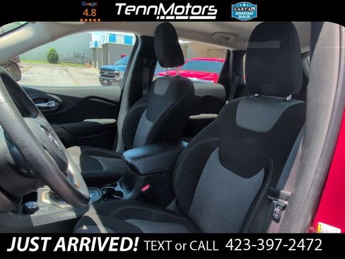 Used 2014 Jeep Cherokee Sport AWD/4WD image 15