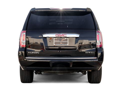 Used 2016 GMC Yukon Denali w/ Open Road Package image 8