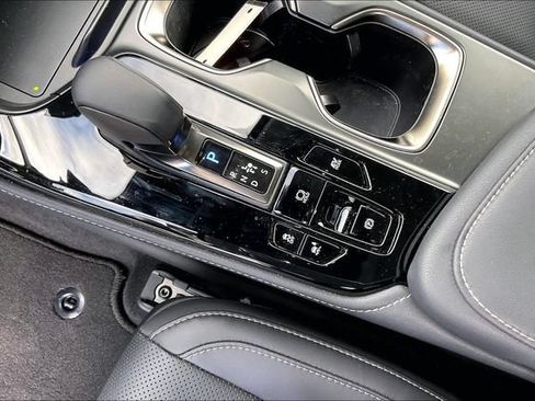 Used 2025 Lexus NX 350h AWD w/ Premium Package image 16