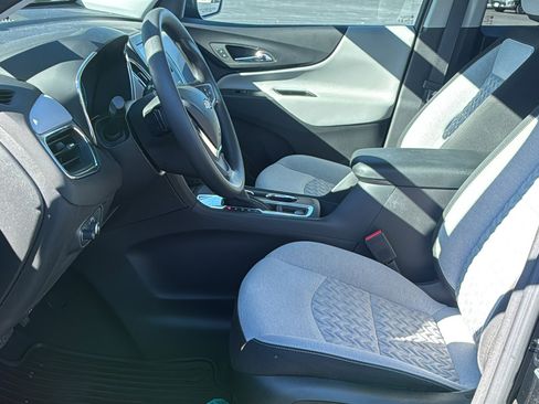 Used 2024 Chevrolet Equinox LS w/ LS Convenience Package image 21
