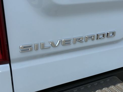 New 2026 Chevrolet Silverado 1500 High Country w/ High Country Premium Package AWD/4WD image 12