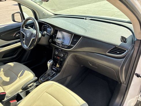 Certified 2019 Buick Encore Essence FWD image 26