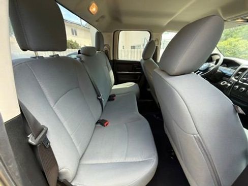 Used 2018 RAM 1500 Express w/ Express Value Package AWD/4WD image 27