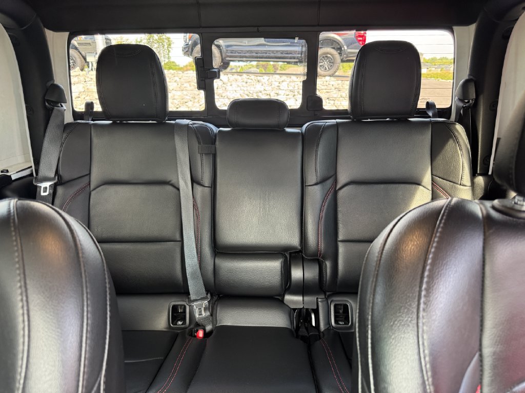 Used 2021 Jeep Gladiator Rubicon AWD/4WD image 24
