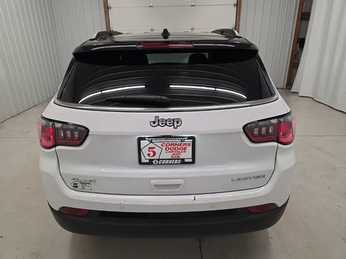 Used 2025 Jeep Compass Limited AWD/4WD image 4