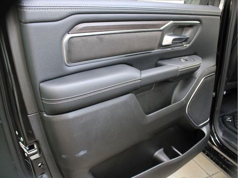 New 2026 RAM 1500 Laramie AWD/4WD image 32