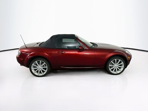 Used 2006 MAZDA MX-5 Miata Sport RWD image 10