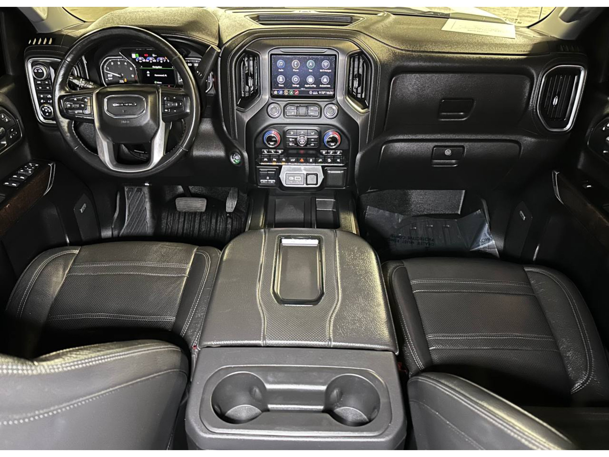 Used 2020 GMC Sierra 1500 Denali w/ Denali Ultimate Package AWD/4WD image 24