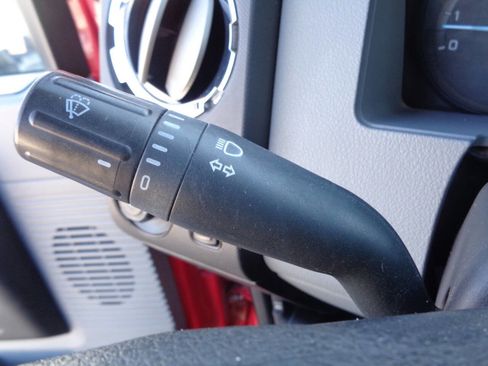 Used 2012 Ford F250 XLT w/ XLT Value Pkg image 28