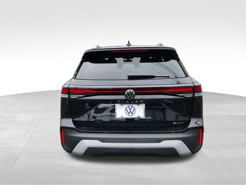 New 2026 Volkswagen Tiguan S image 5