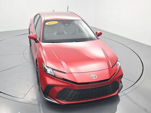 Used 2025 Toyota Camry SE w/ Convenience Package FWD image 56