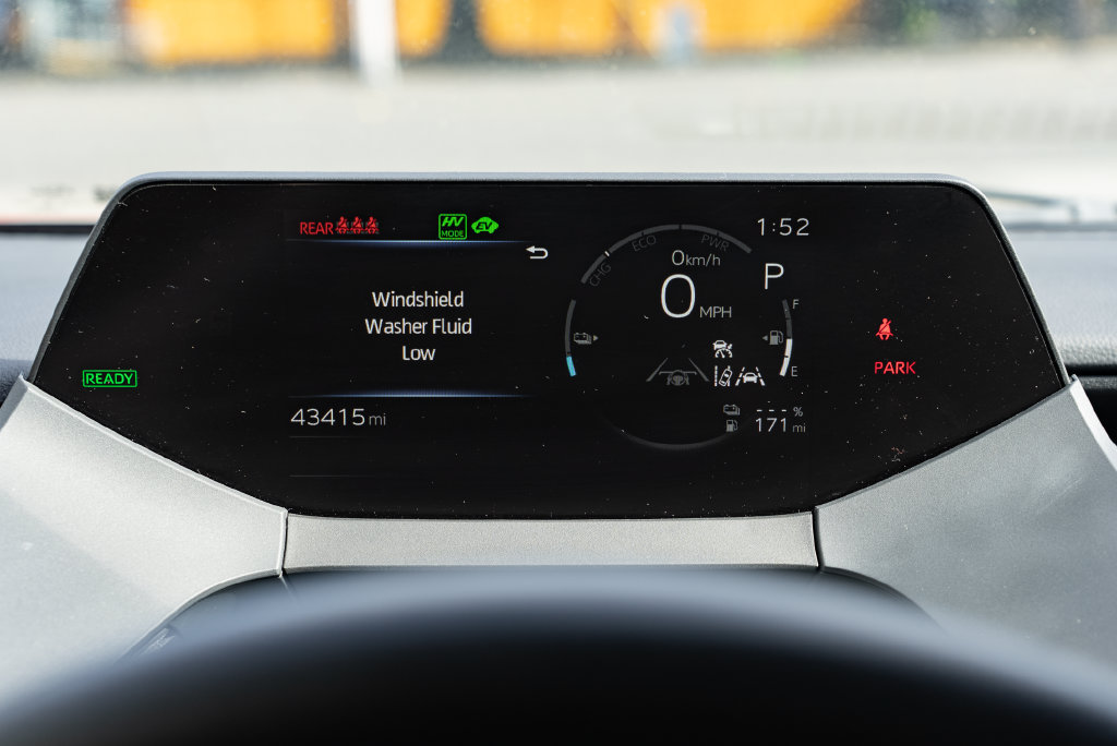 Used 2025 Toyota Prius Plug-In Hybrid FWD image 15