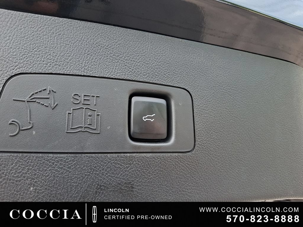 Certified 2023 Lincoln Corsair AWD image 29