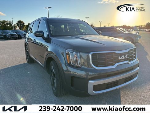 Certified 2023 Kia Telluride S w/ S Sunroof Package image 8