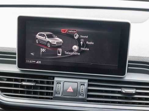 Used 2018 Audi Q5 2.0T Premium Plus w/ Premium Plus Package image 14