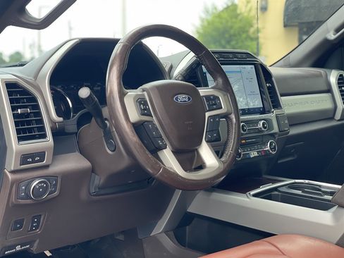 Used 2022 Ford F250 King Ranch w/ King Ranch Ultimate Package AWD/4WD image 16
