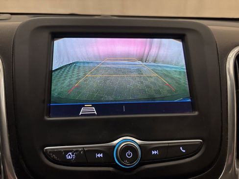 Used 2020 Chevrolet Equinox LS w/ LPO, Floor Liner Package image 19