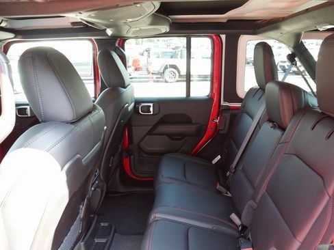 New 2025 Jeep Wrangler Unlimited Rubicon image 20