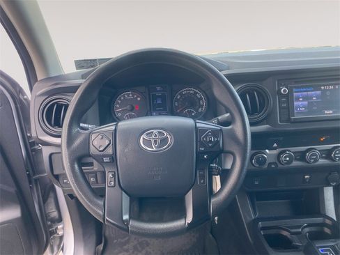 Used 2019 Toyota Tacoma SR image 12