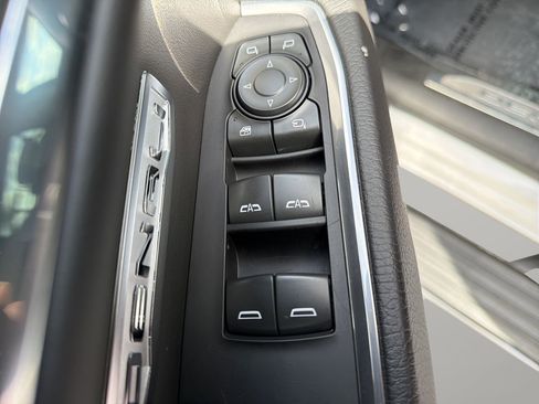 Used 2022 GMC Sierra 1500 Denali AWD/4WD image 16