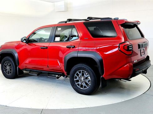 New 2026 Toyota 4Runner SR5 AWD/4WD image 4