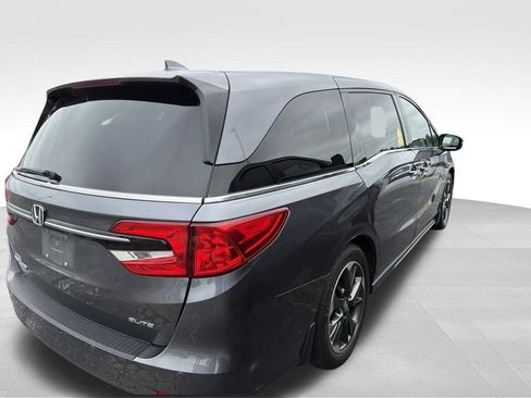 Used 2023 Honda Odyssey Elite image 5