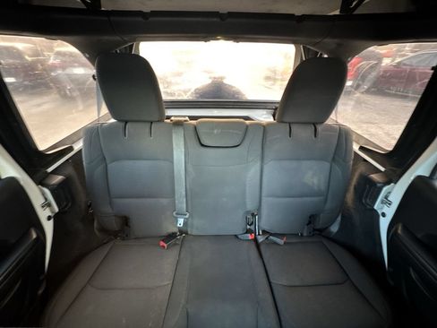 Used 2019 Jeep Wrangler Unlimited Sport S AWD/4WD image 22