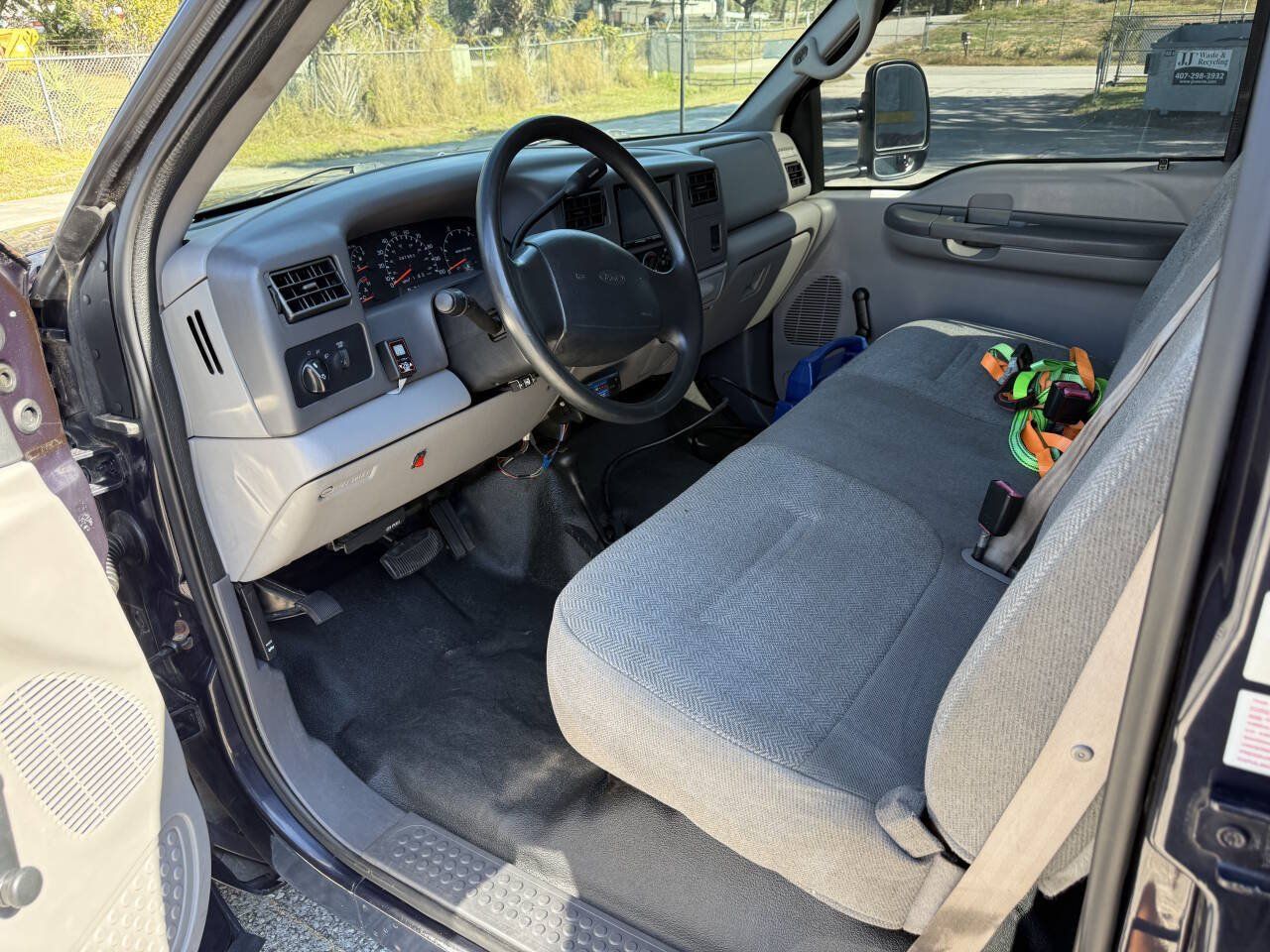 Used 1999 Ford F350 4x4 Crew Cab DRW Super Duty image 3