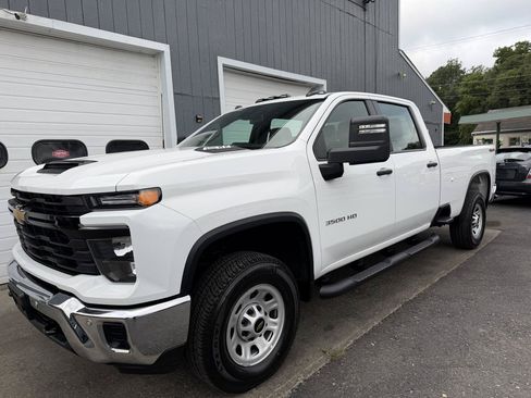 Used 2025 Chevrolet Silverado 3500 W/T w/ WT/CX Safety Package AWD/4WD image 1
