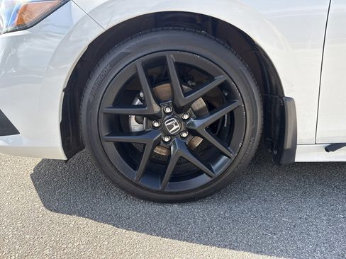 Used 2023 Honda Civic Sport image 10